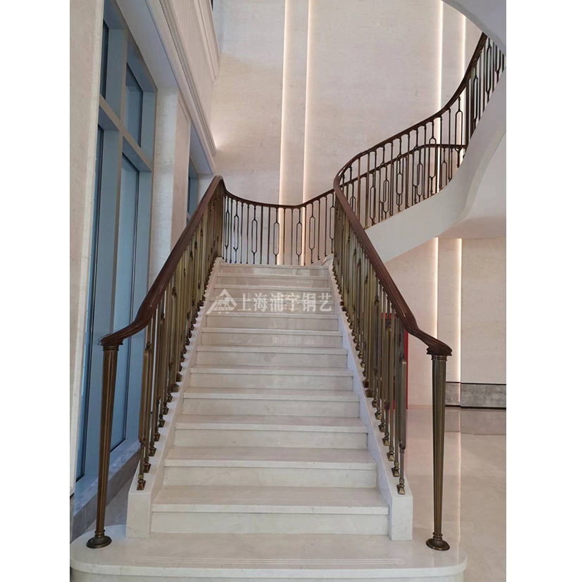 铜栏杆