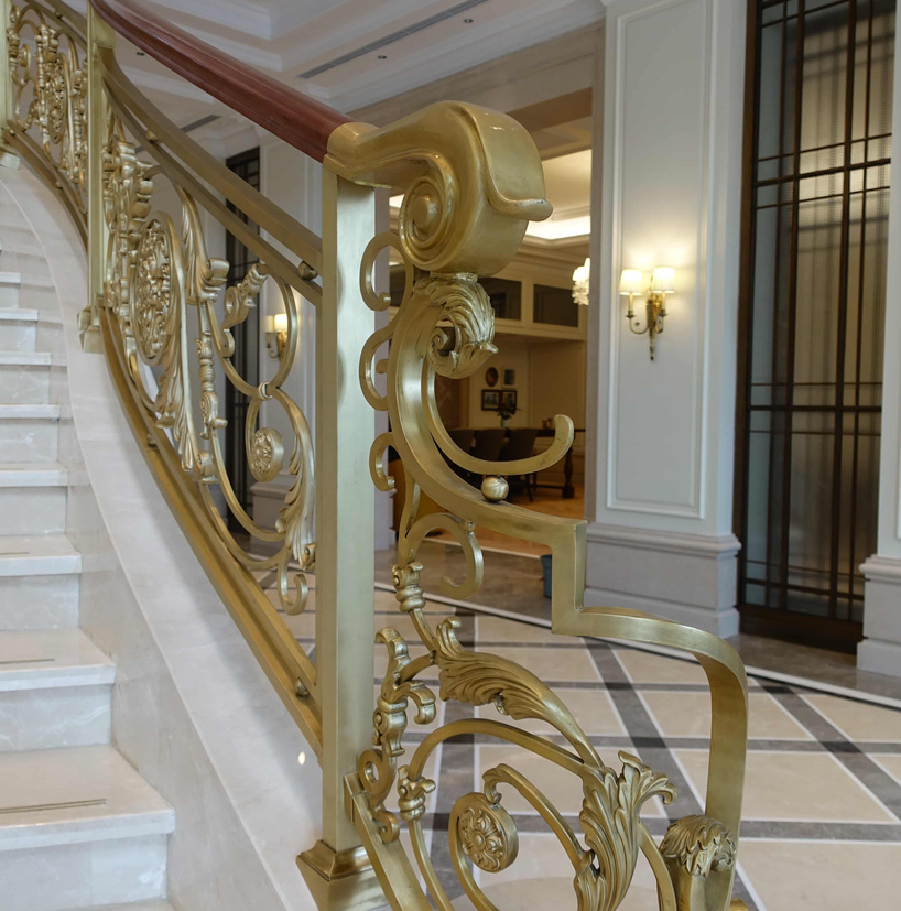 <h4>华为贵安云上屯数据中心铜艺栏杆</h4><p>华为贵安云上屯数据中心铜艺栏杆</p>